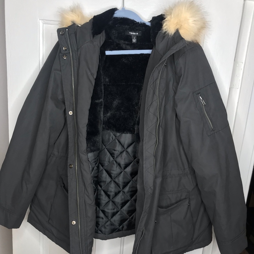 Torrid size 2 winter jacket coat faux fur hood